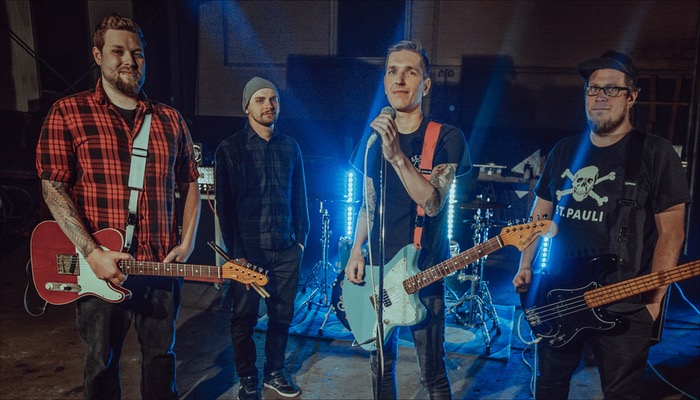 holly-would-surrender-wish-you-were-bread