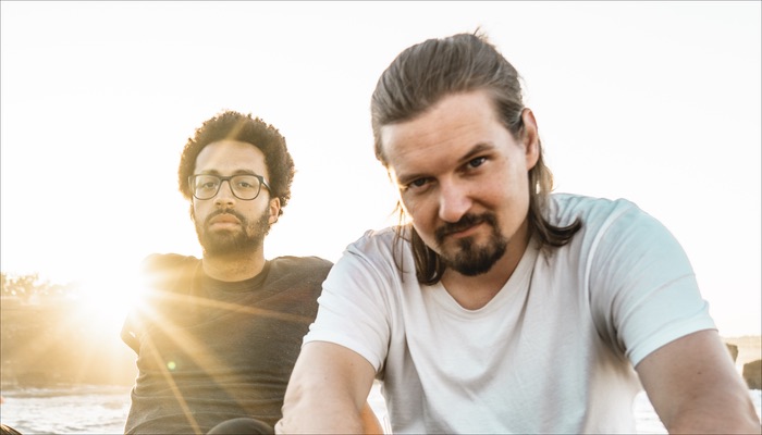 Treptow mit dem Leif Bent Remix von Burgen aus Sand bei musicampus